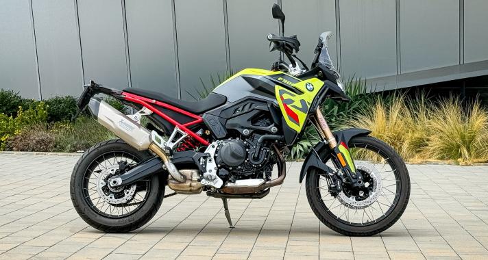 Nem állva szeretünk bele – BMW F 900 GS