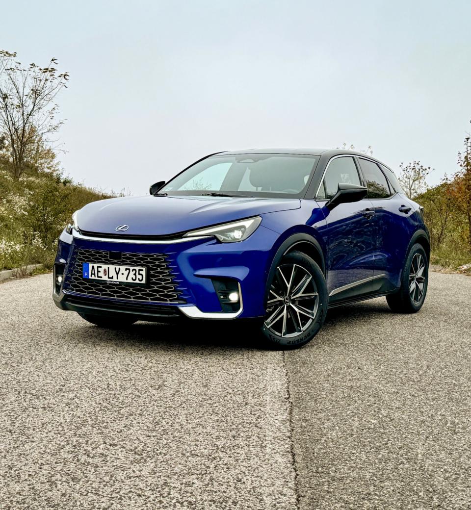 Lexus LBX: A Stílusos Kicsi SUV Nagy Szíve